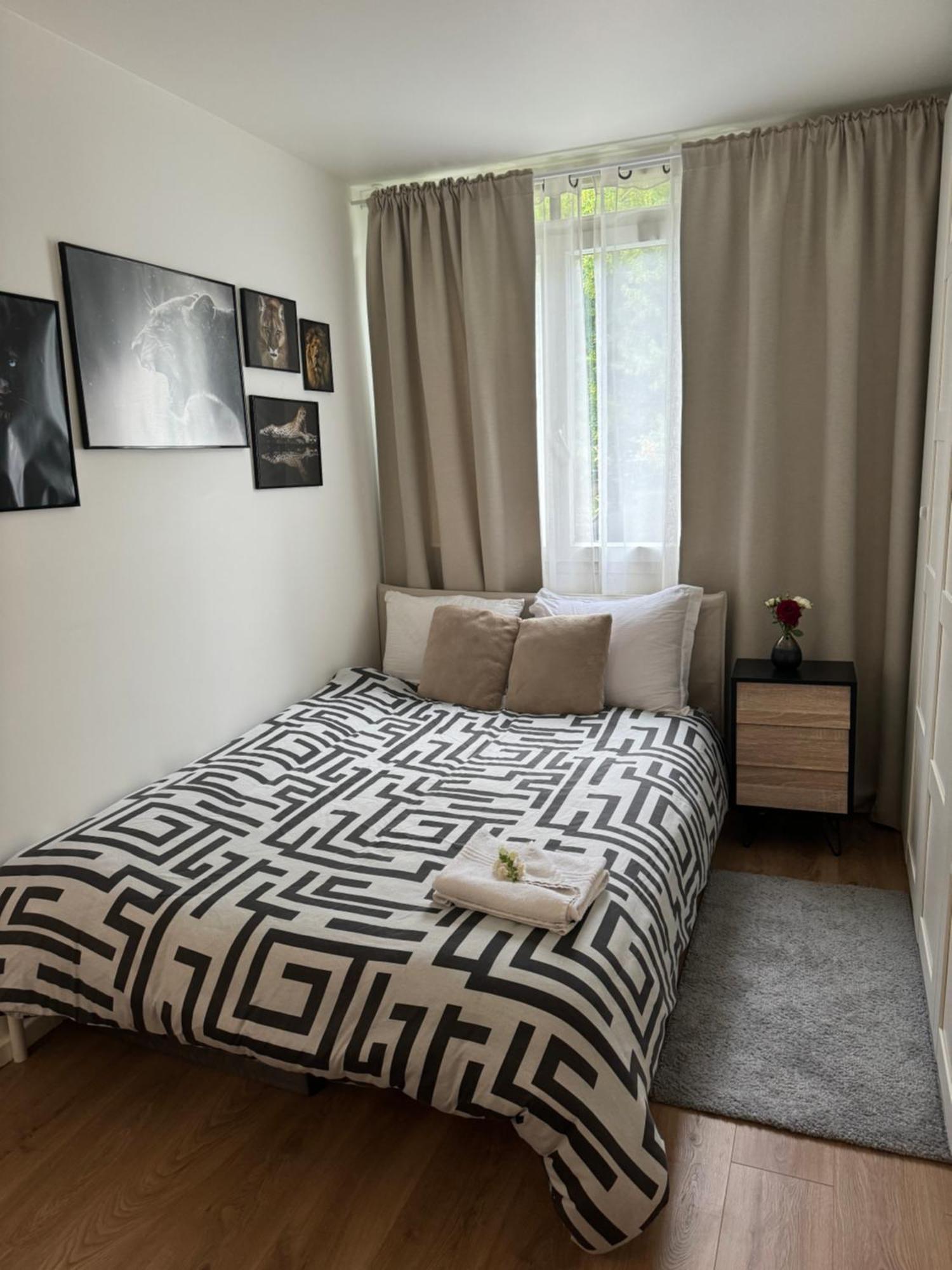 Une Chambre Dans Un Appartement Ablon-sur-Seine Buitenkant foto