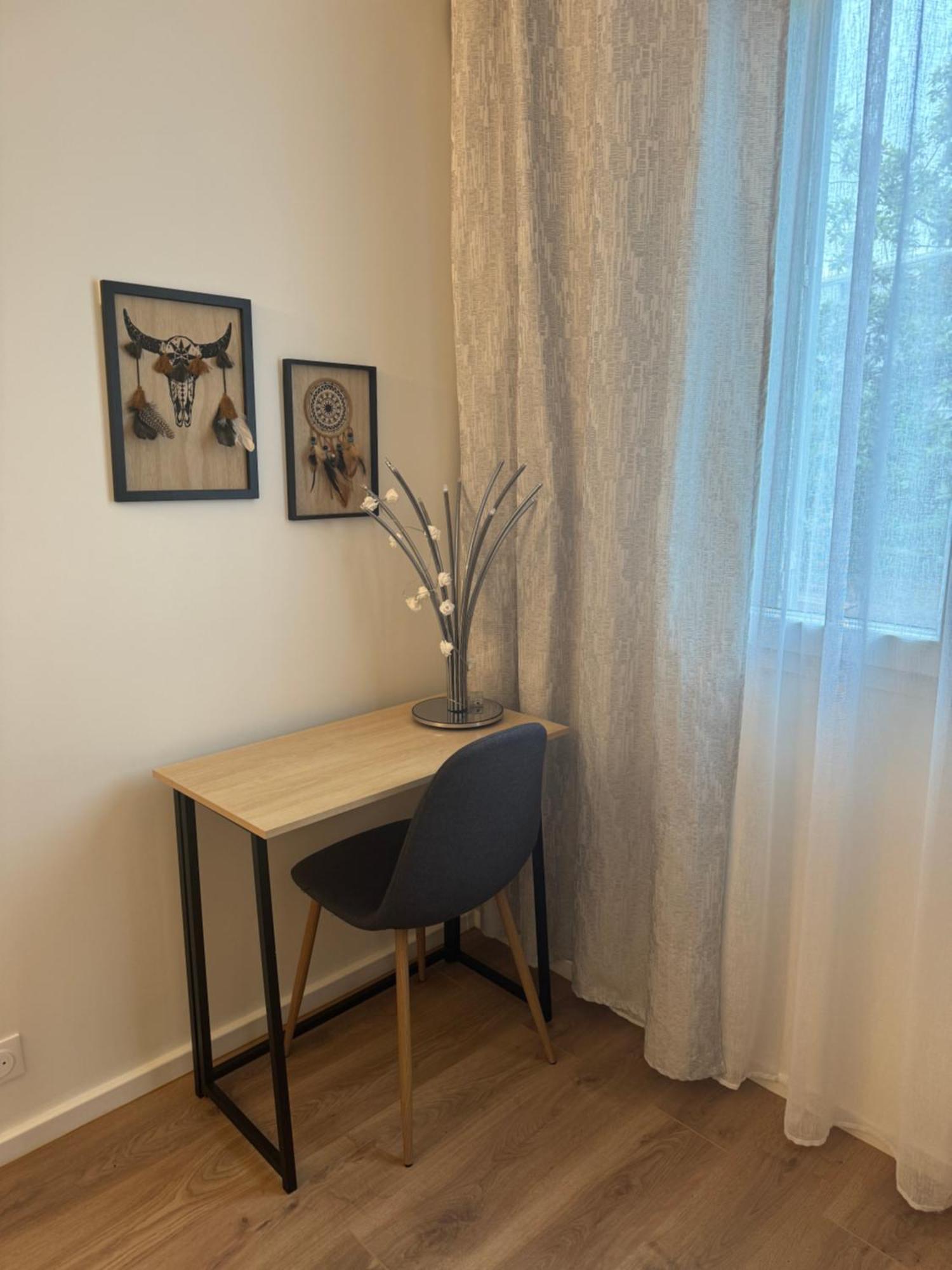 Une Chambre Dans Un Appartement Ablon-sur-Seine Buitenkant foto